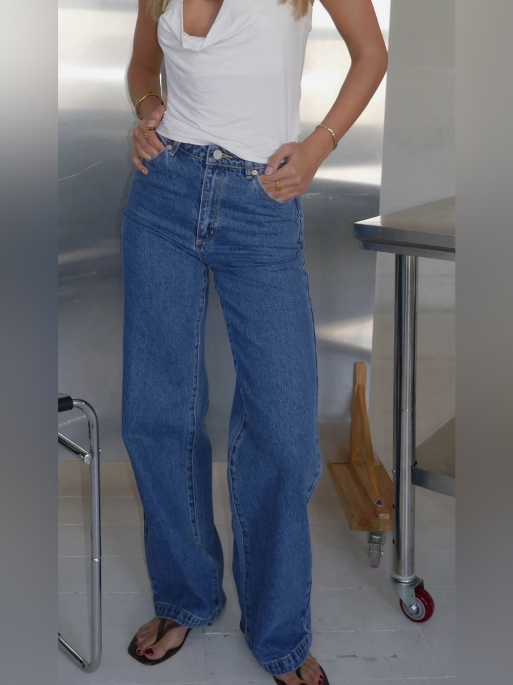 Brand High-Rise Wide Leg Women’s Jeans — Light Blue